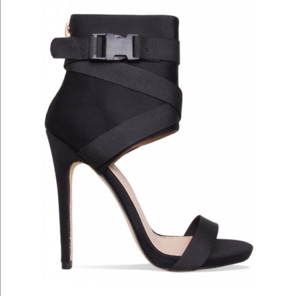 Shoes - Black heels